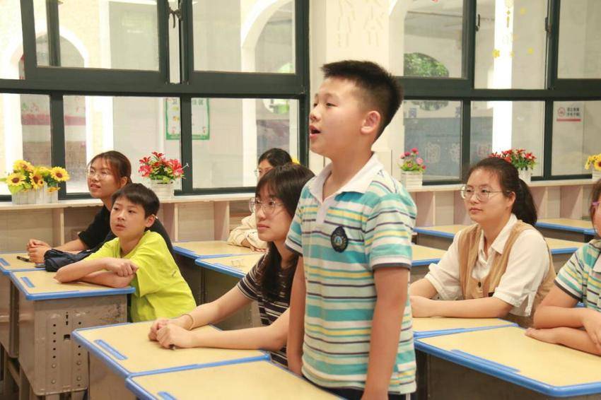 “遵义红，童心亮”kaiyun开云官方马克思主义学院开展红色宣讲活动.docx